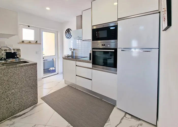 Rocha Vista Mar Seascape *